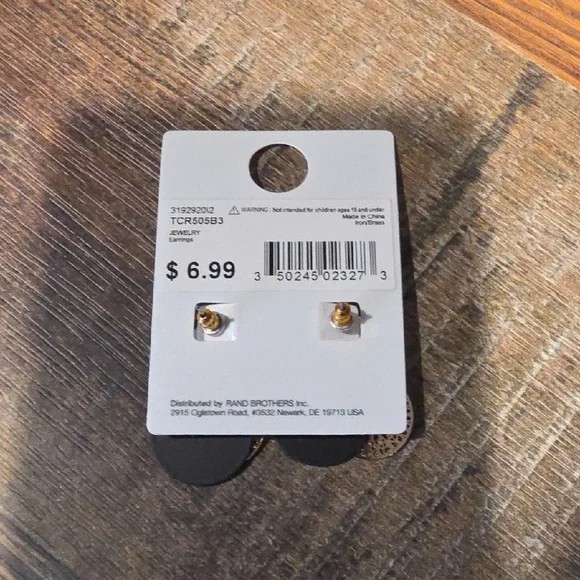 Kanéoré Black and Gold Earrings - Picture 2 of 3